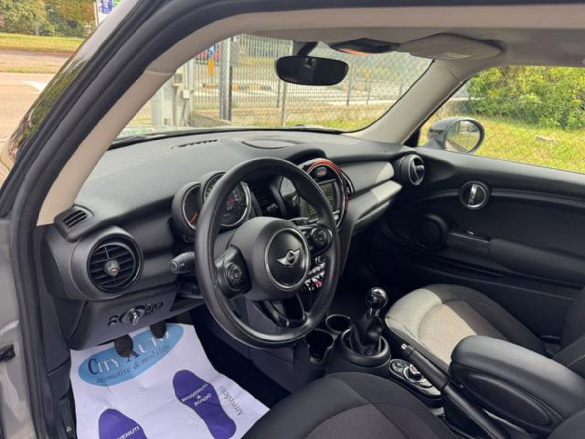 MINI Mini 1.5 One D Business XL (6)