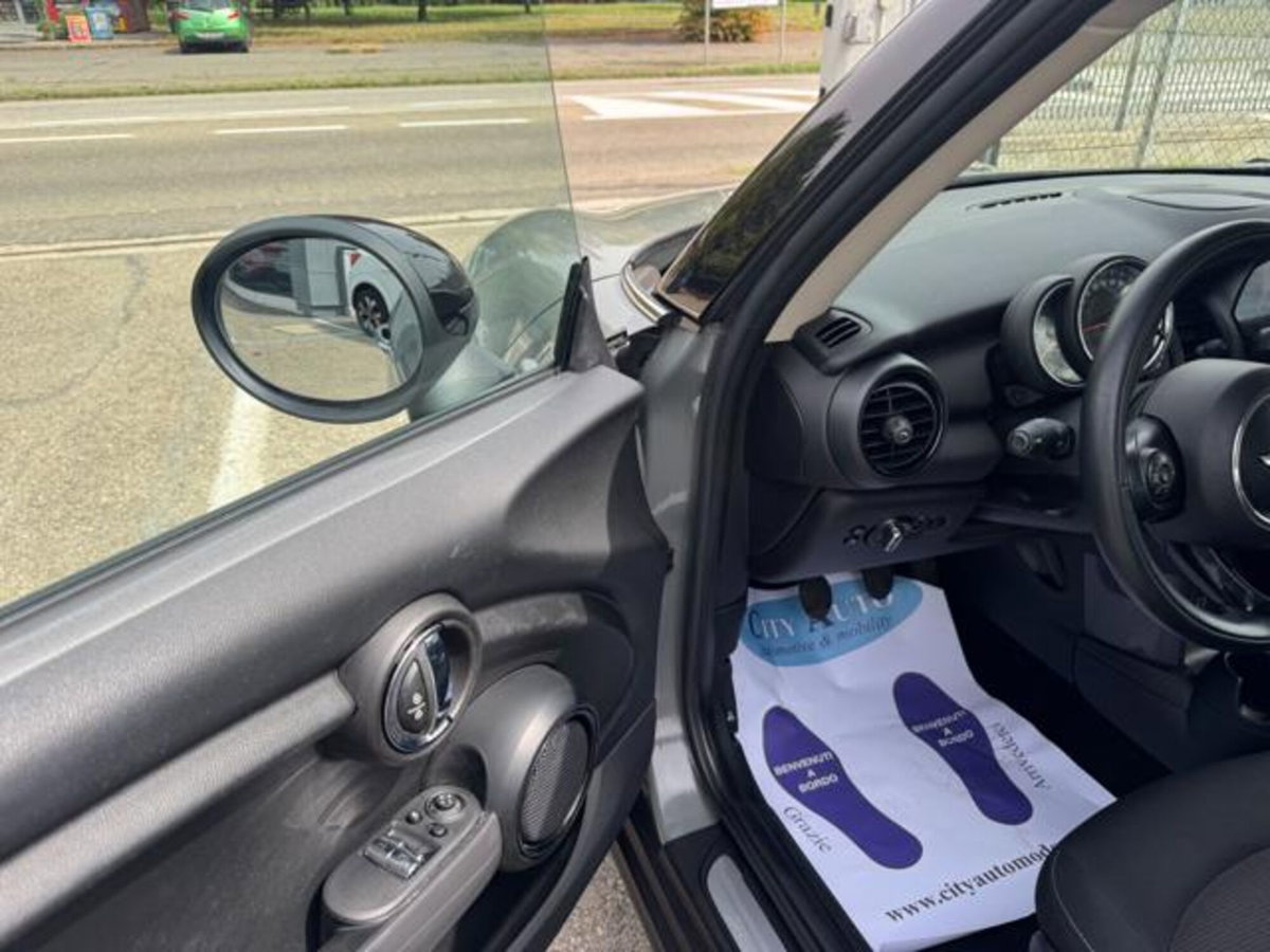MINI Mini 1.5 One D Business XL (7)