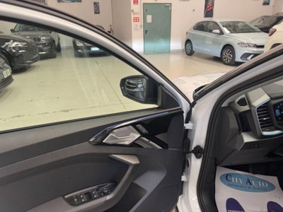 Audi A1 Sportback 30 1.0 tfsi Identity Black 116cv s-tronic (10)
