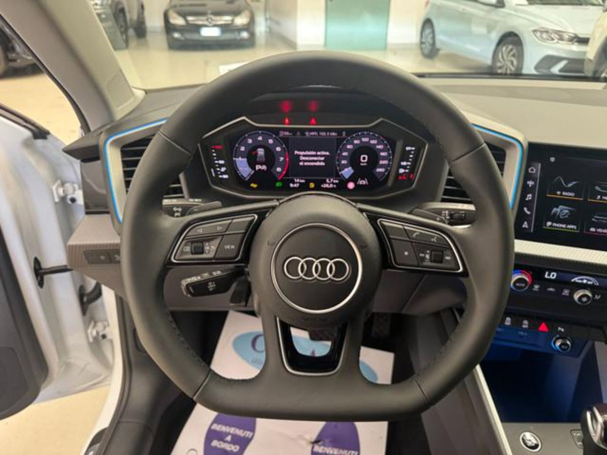 Audi A1 Sportback 30 1.0 tfsi Identity Black 116cv s-tronic (12)