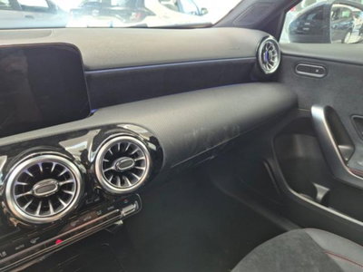 Mercedes-Benz Classe A 200 d AMG Line Premium Plus auto (14)