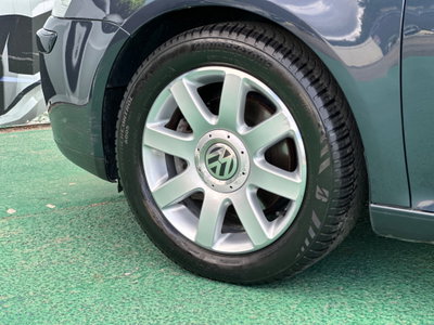 Volkswagen Golf 1.6 16V FSI 5p. Comfortline (5)