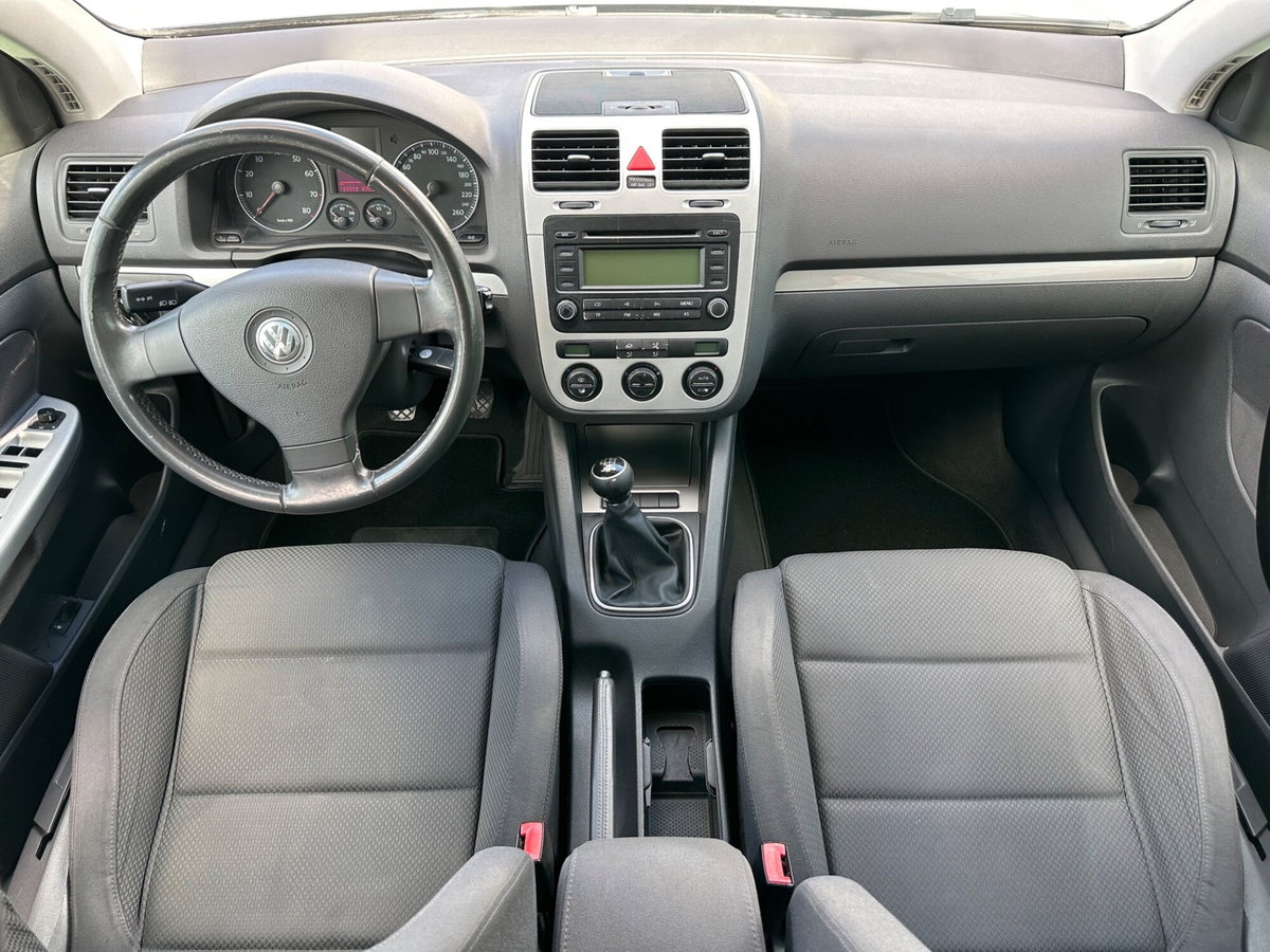 Volkswagen Golf 1.6 16V FSI 5p. Comfortline (6)
