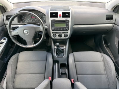 Volkswagen Golf 1.6 16V FSI 5p. Comfortline (6)