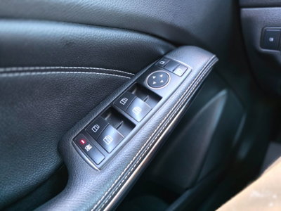 Mercedes-Benz GLA SUV 200 Sport (18)