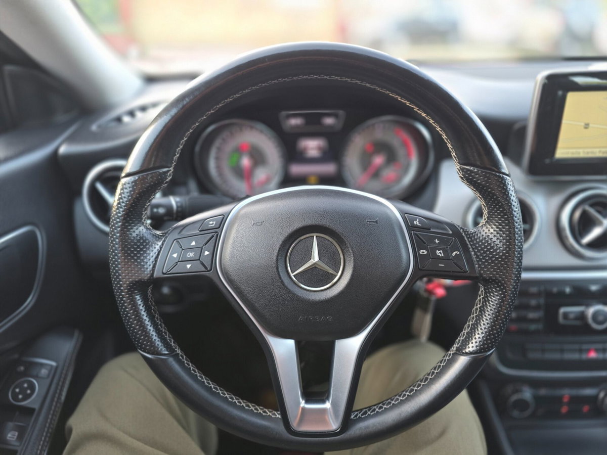 Mercedes-Benz CLA 180 CDI Sport (16)