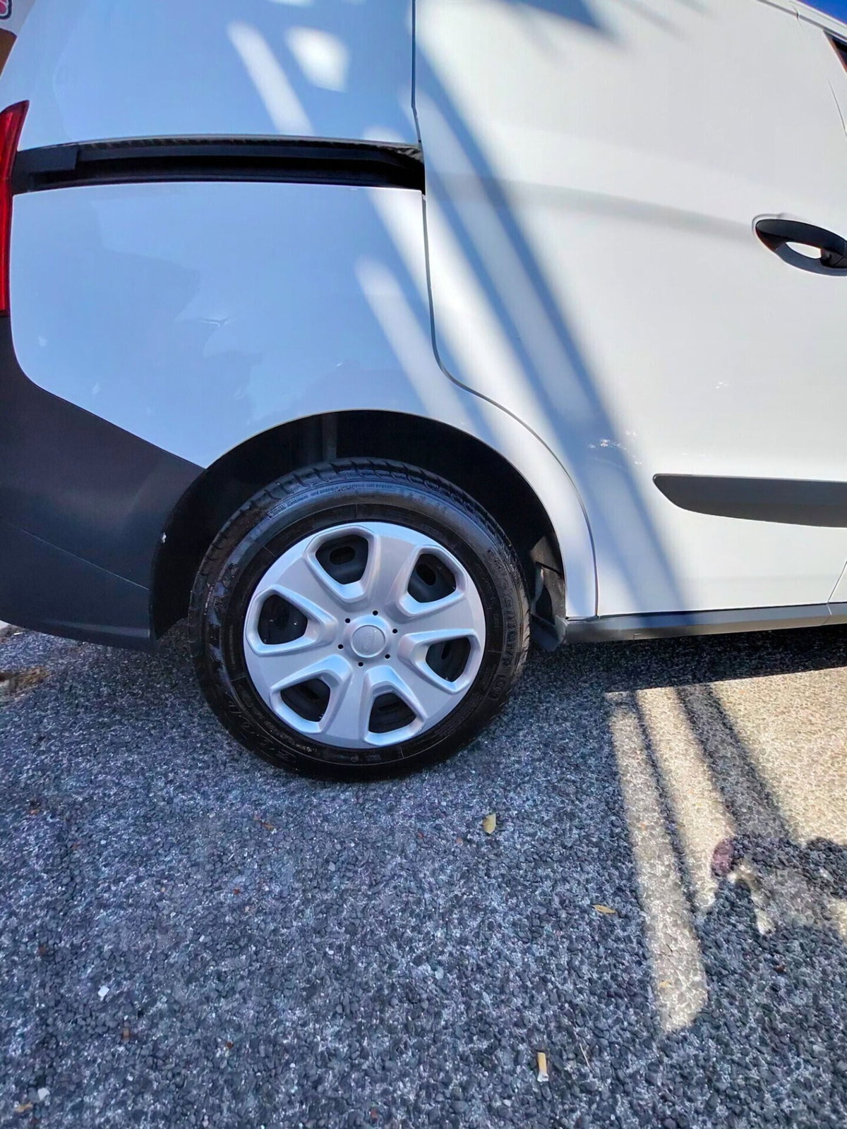 Ford Transit Courier Furgone 1.0 ecoboost 100cv Trend (5)