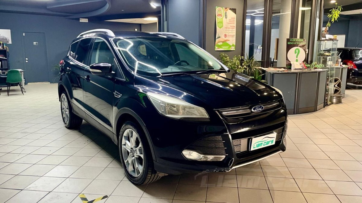 Ford Kuga 2.0 TDCI 140 CV 4WD Titanium (3)