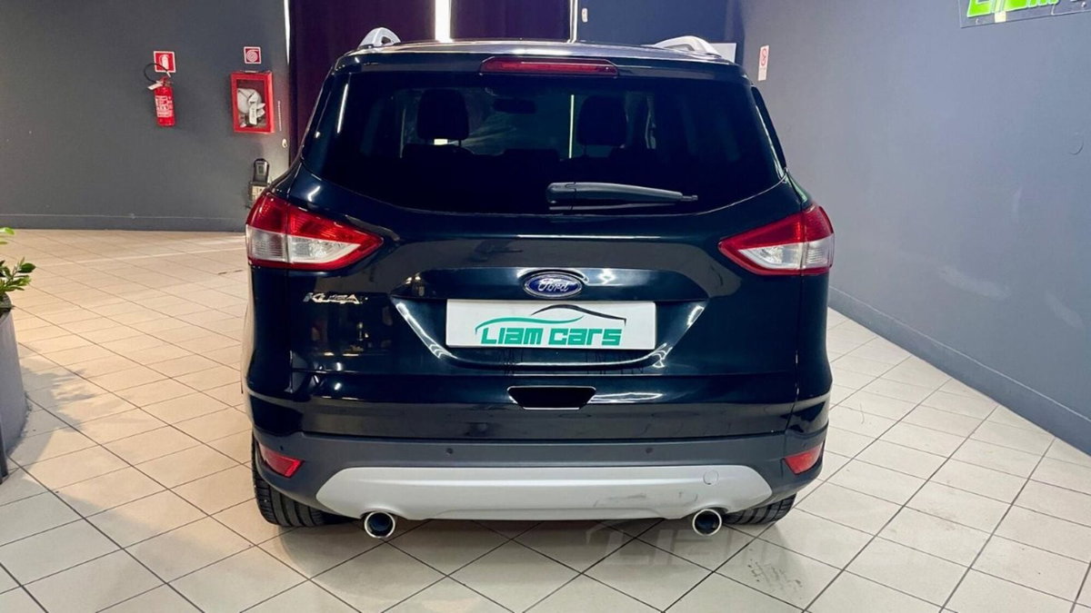 Ford Kuga 2.0 TDCI 140 CV 4WD Titanium (5)