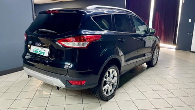 Ford Kuga 2.0 TDCI 140 CV 4WD Titanium (6)