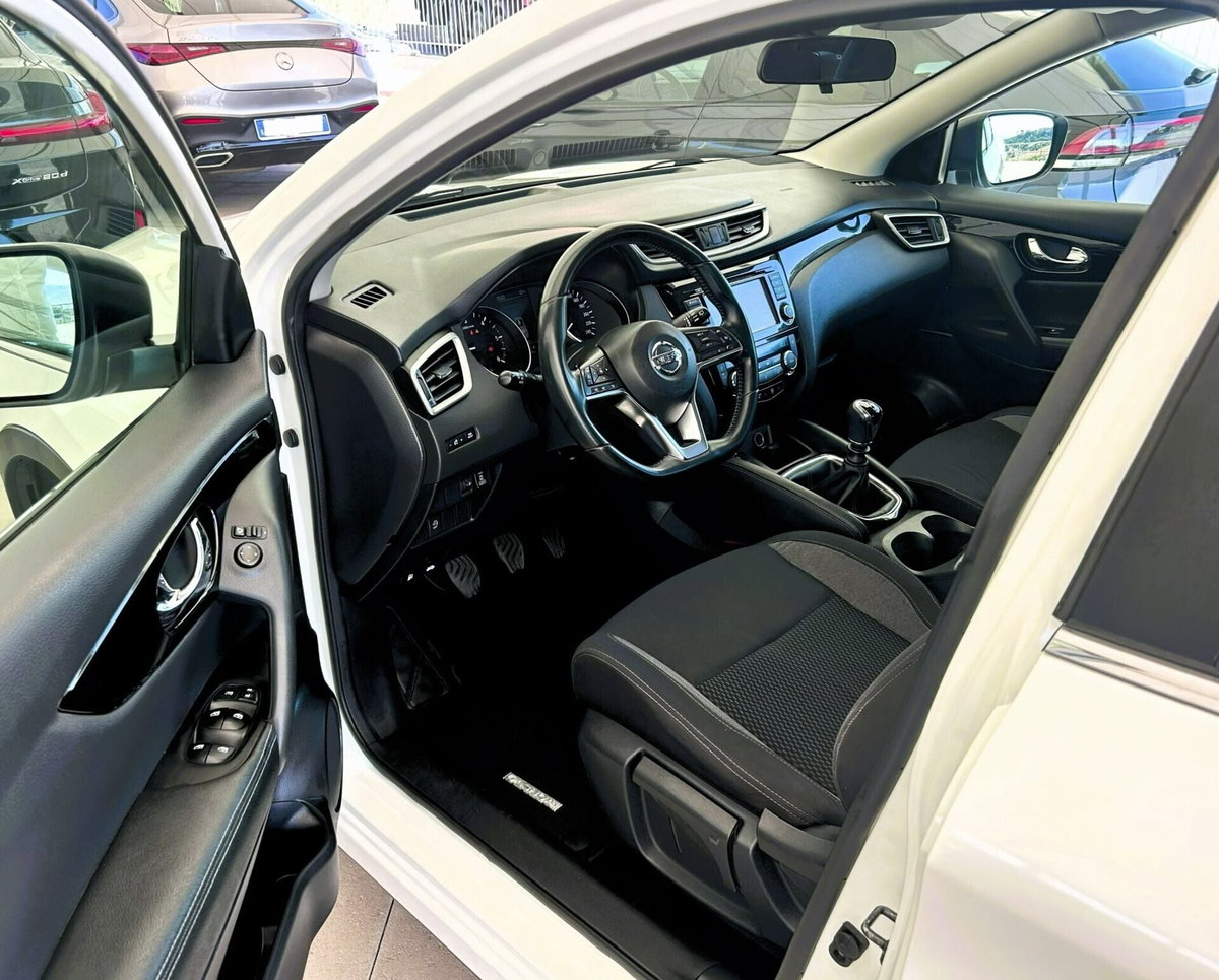 Nissan Qashqai 1.7 dCi 150 CV 4WD Acenta (2)