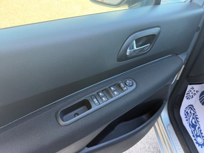 Peugeot 5008 2.0 HDi 150CV Féline (10)