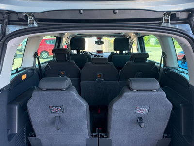 Peugeot 5008 2.0 HDi 150CV Féline (6)