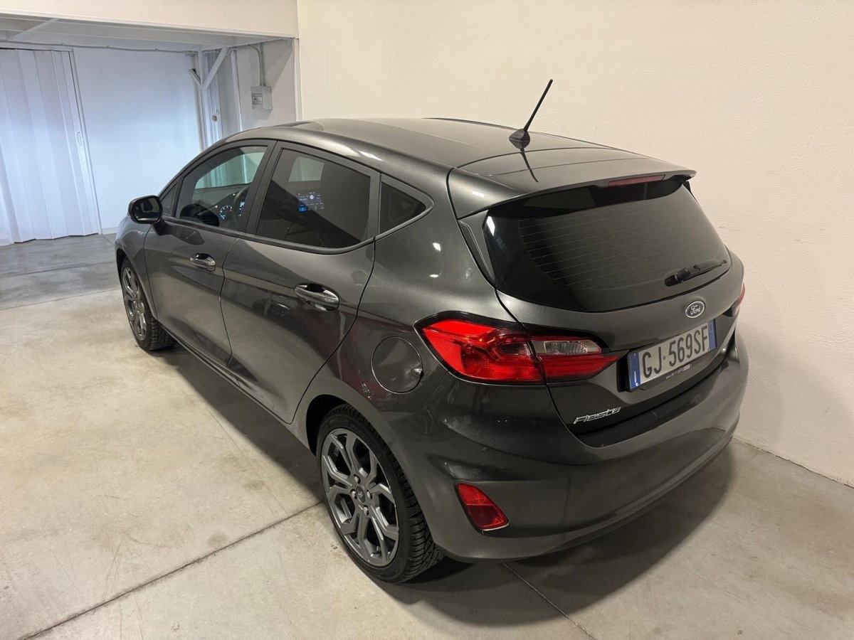 Ford Fiesta 1.1 75 CV 5 porte Titanium (6)