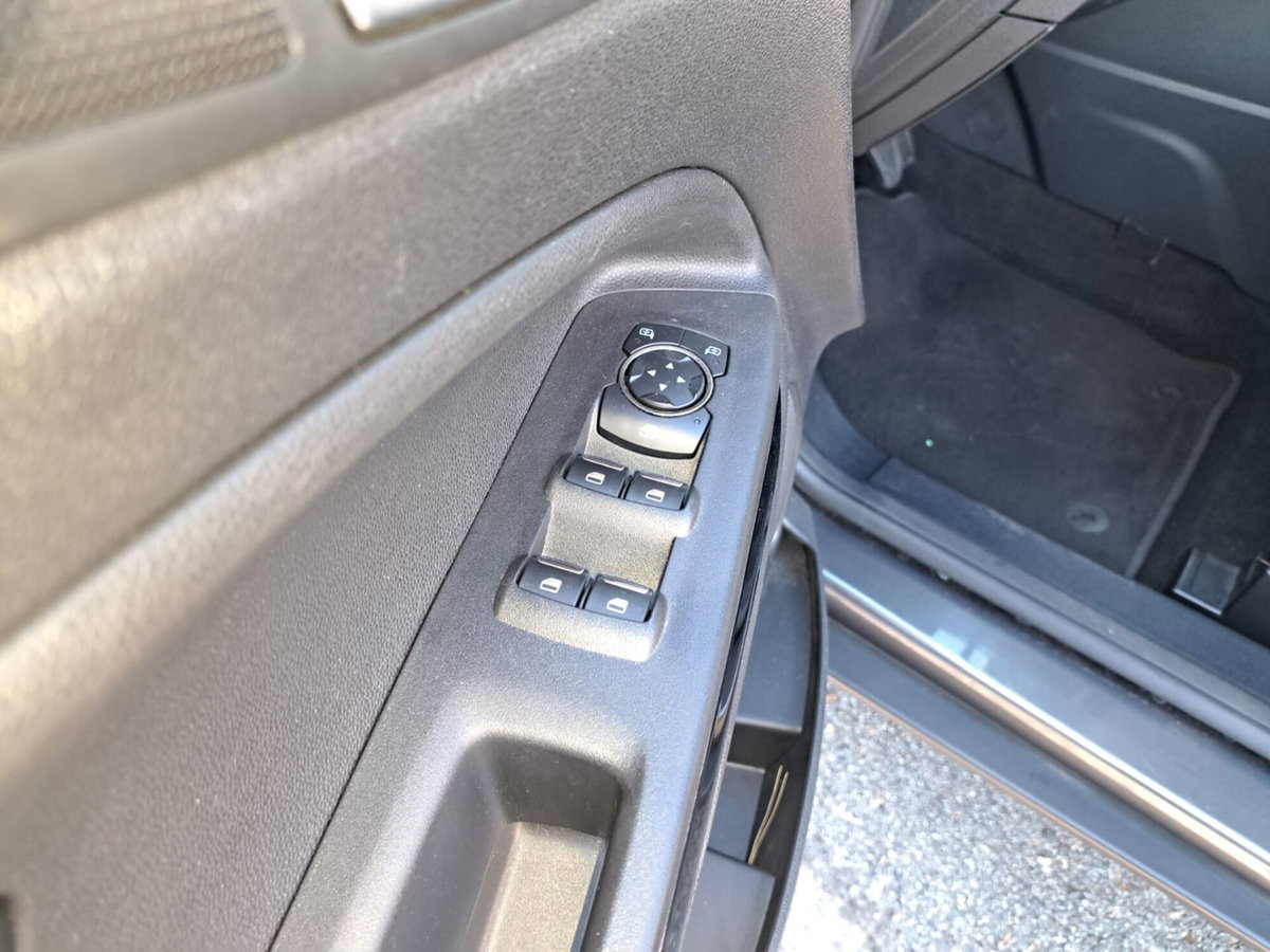 Ford EcoSport 1.0 EcoBoost 125 CV Titanium (18)