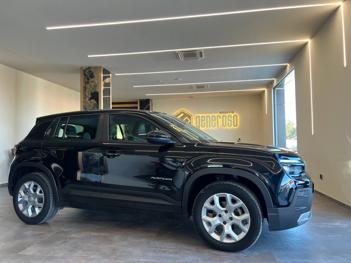 Jeep Avenger 1.2 turbo Altitude fwd 100cv (2)
