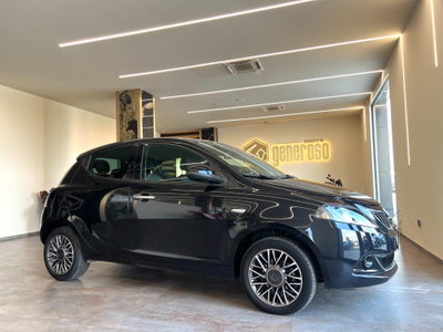 Lancia Ypsilon 1.0 FireFly 5 porte S&S Hybrid Gold Plus (2)