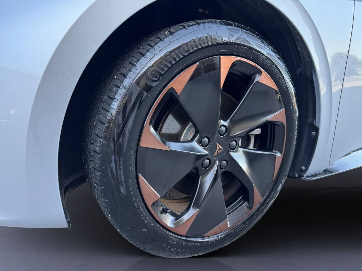 Cupra Born Born e-Boost 58kWh 231CV (18)