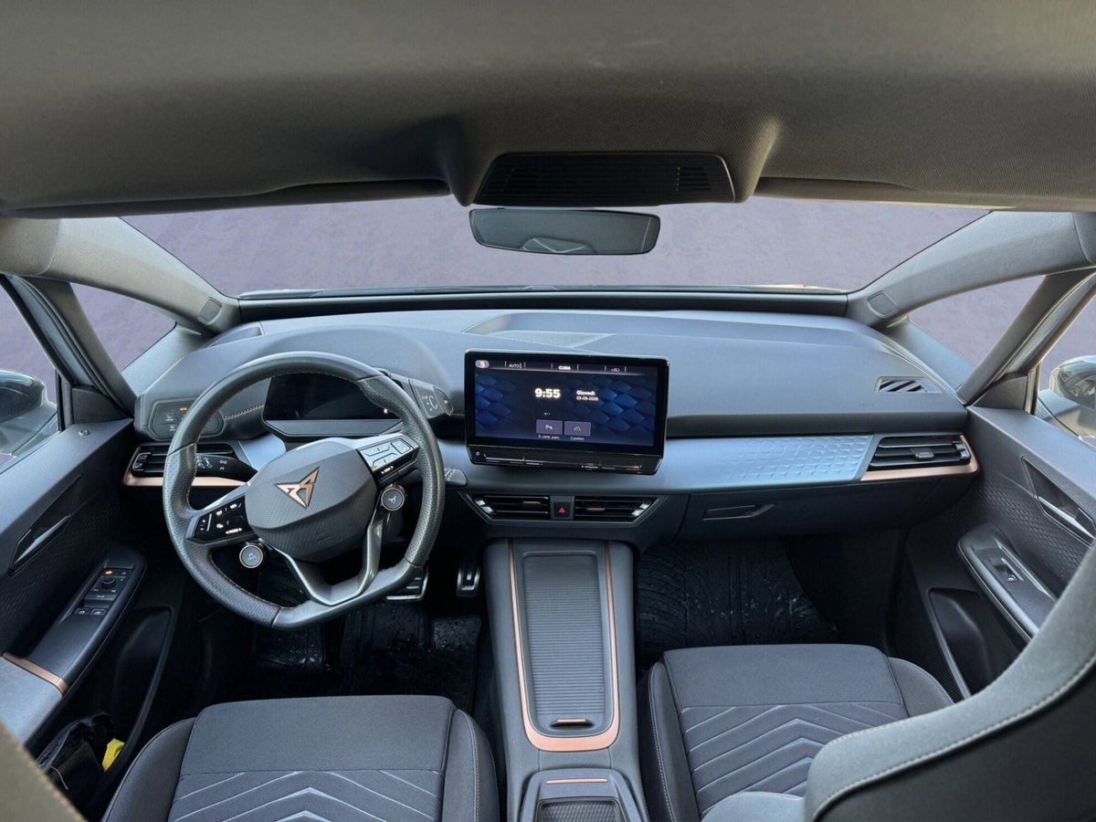 Cupra Born Born e-Boost 58kWh 231CV (7)