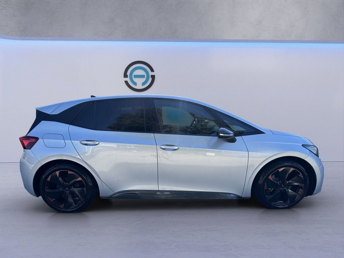 Cupra Born Born e-Boost 58kWh 231CV (9)