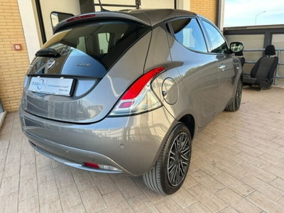 Lancia Ypsilon 1.0 FireFly 5 porte S&S Hybrid Gold Plus (4)