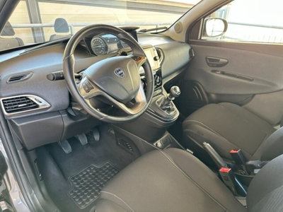 Lancia Ypsilon 1.0 FireFly 5 porte S&S Hybrid Gold Plus (7)
