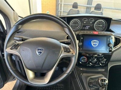 Lancia Ypsilon 1.0 FireFly 5 porte S&S Hybrid Gold Plus (9)
