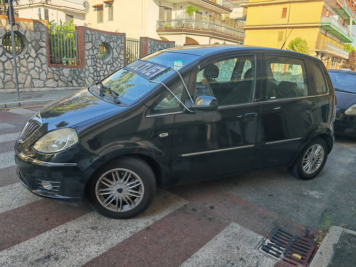 Lancia Musa 1.3 Multijet 16V 90 CV Oro (4)