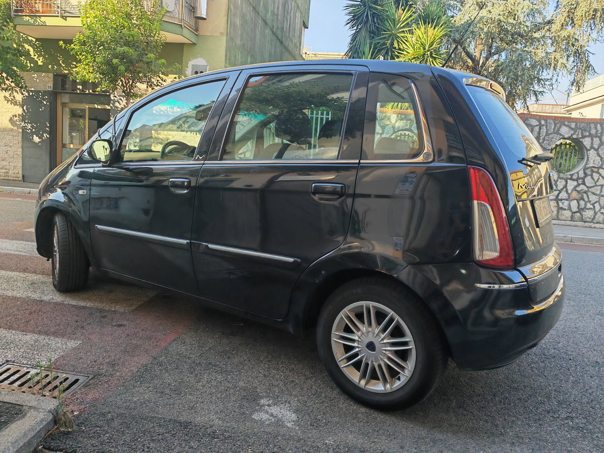 Lancia Musa 1.3 Multijet 16V 90 CV Oro (6)