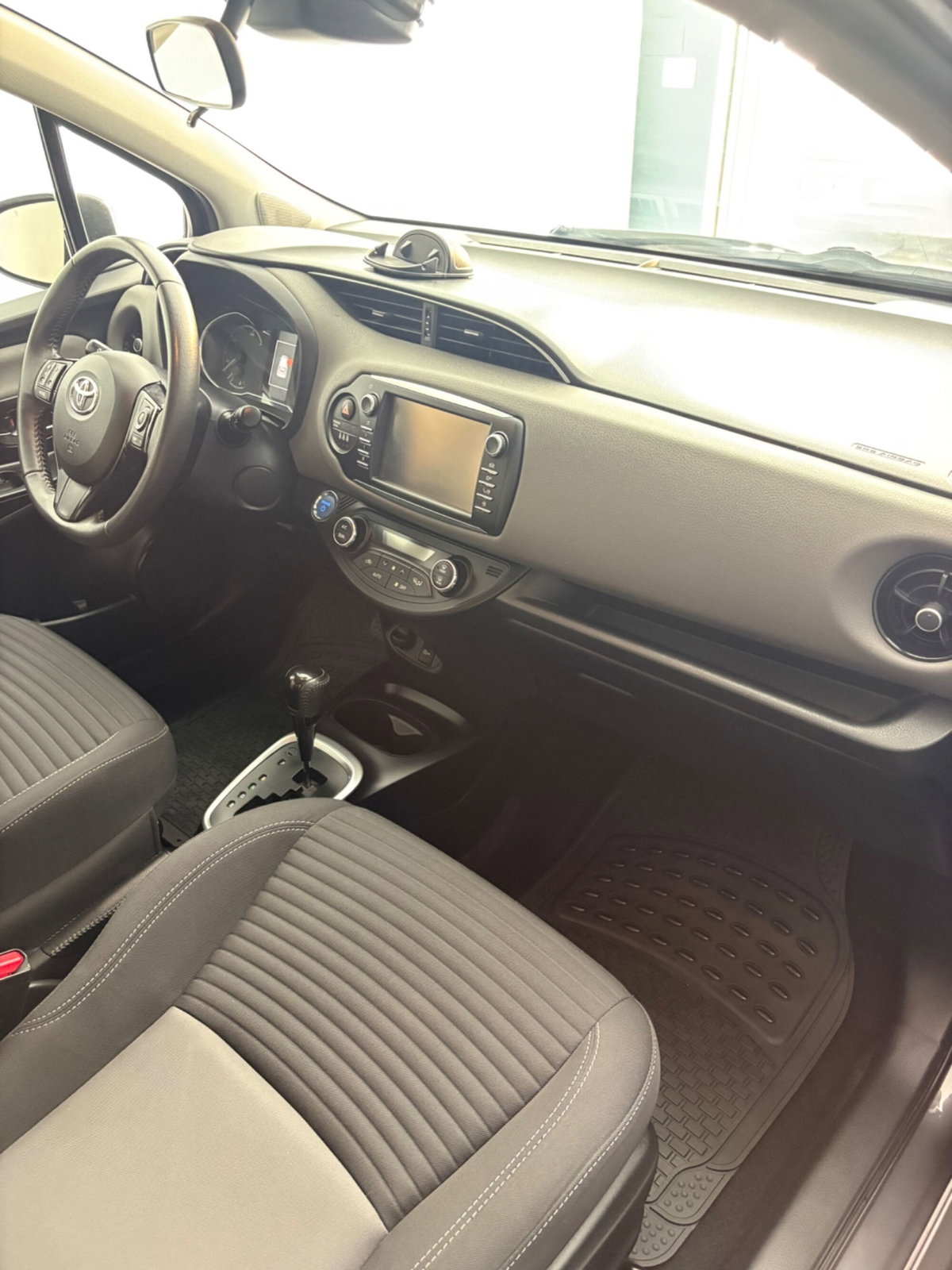 Toyota Yaris 1.5 Hybrid 5 porte Energy (20)