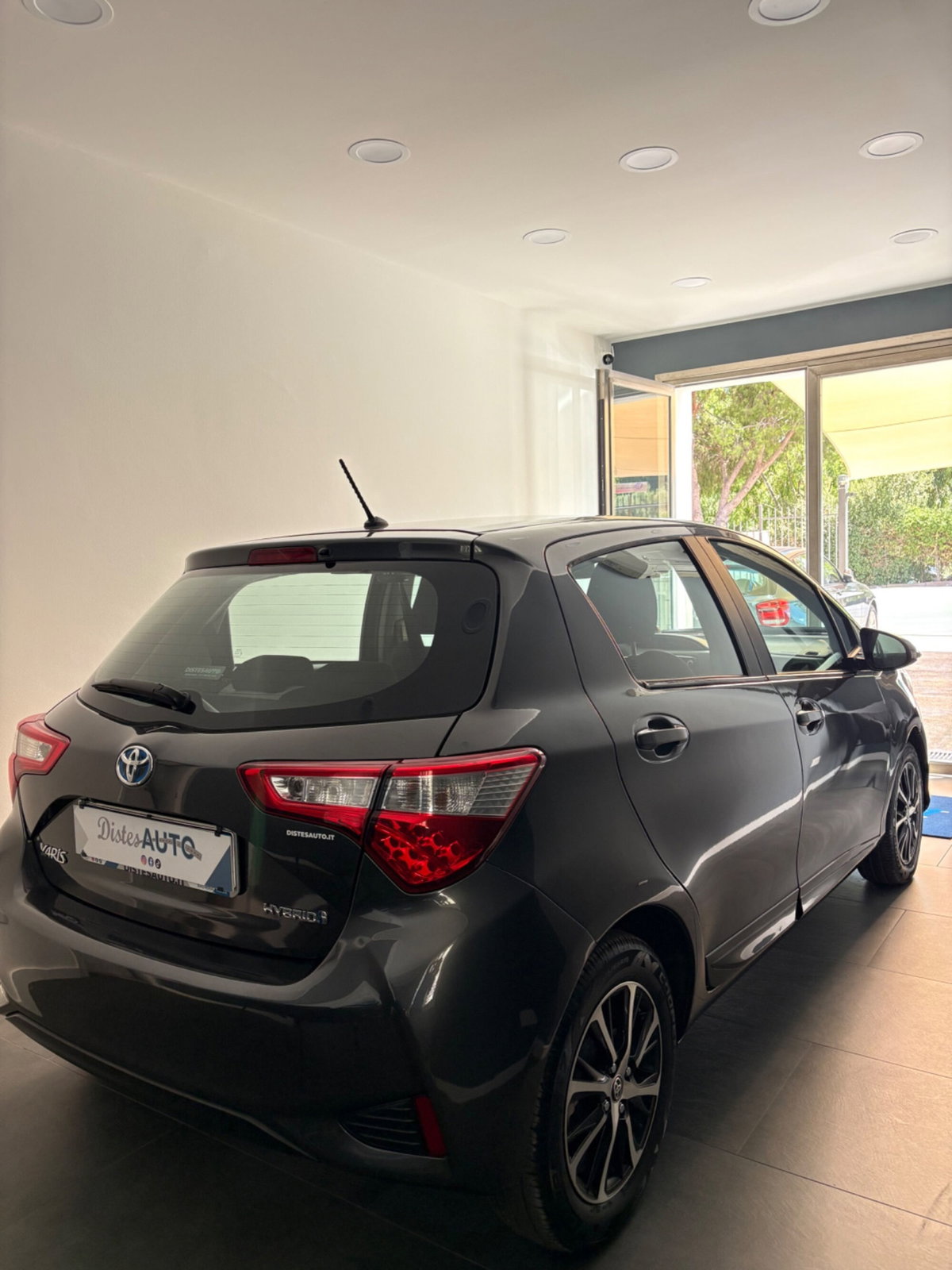Toyota Yaris 1.5 Hybrid 5 porte Energy (6)