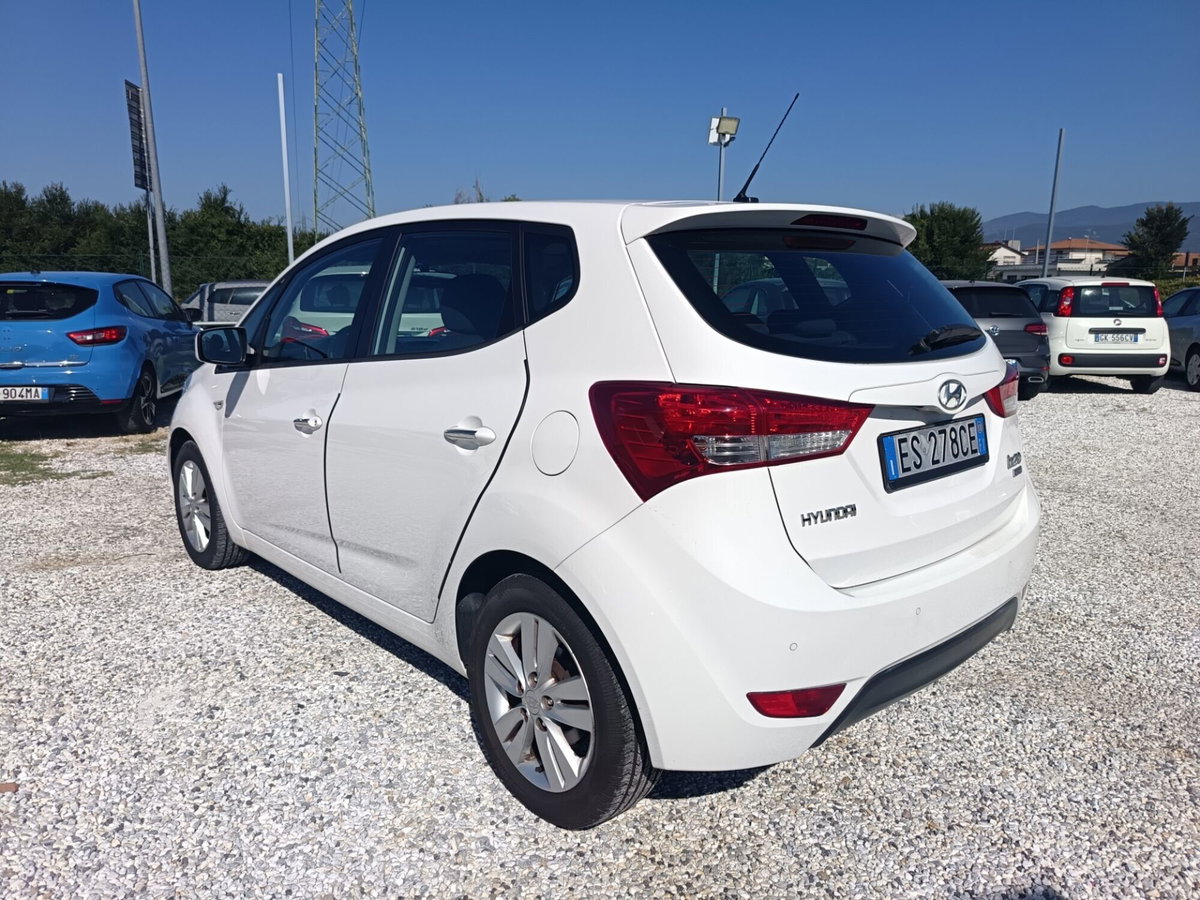 Hyundai ix20 1.4 CRDI 90 CV Style (8)