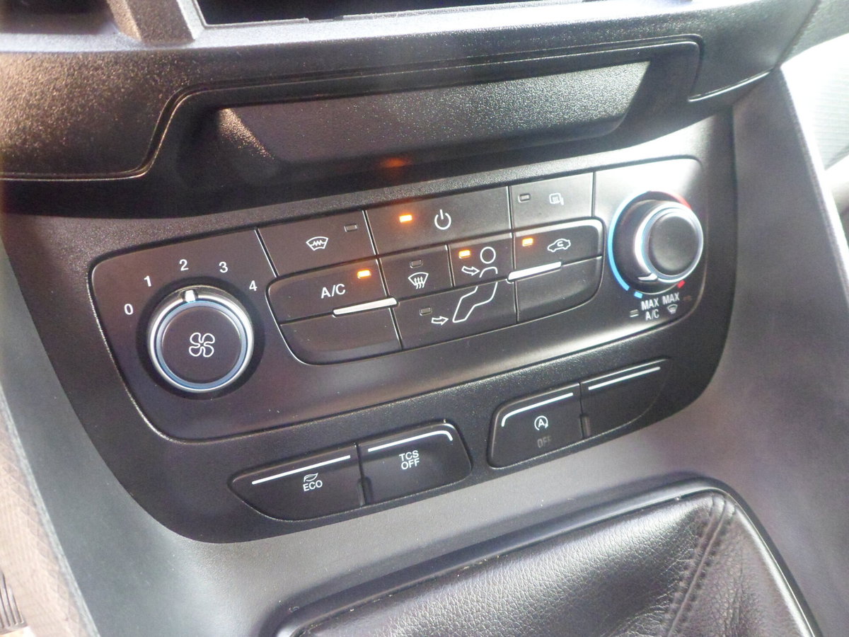 Ford Transit Connect Furgone 240 1.5 Ecoblue 120CV PL Furgone Active (11)