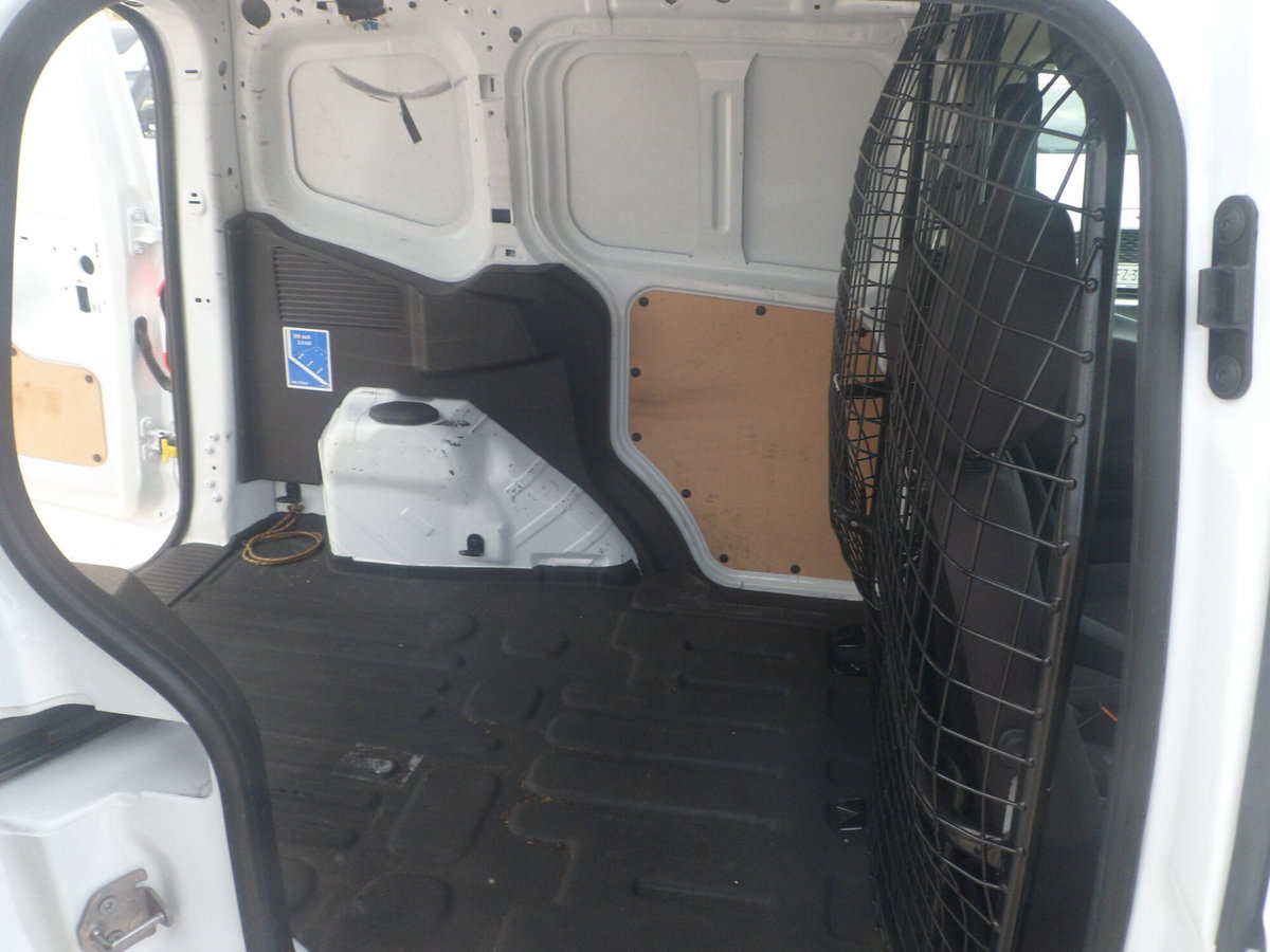 Ford Transit Courier Furgone 1.5 ecoblue 100cv Trend (9)
