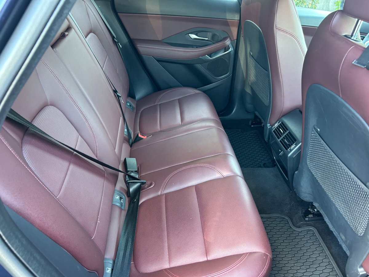 Jaguar E-Pace 2.0d i4 mhev R-Dynamic SE awd 163cv auto (14)