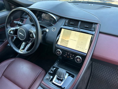 Jaguar E-Pace 2.0d i4 mhev R-Dynamic SE awd 163cv auto (18)