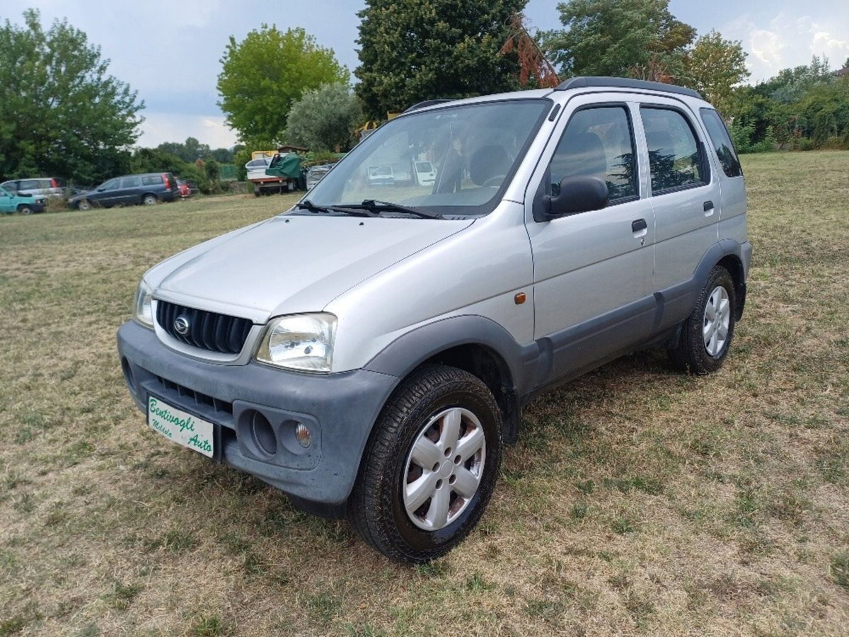 Daihatsu Terios 1.3i 16V cat 4WD SX (2)