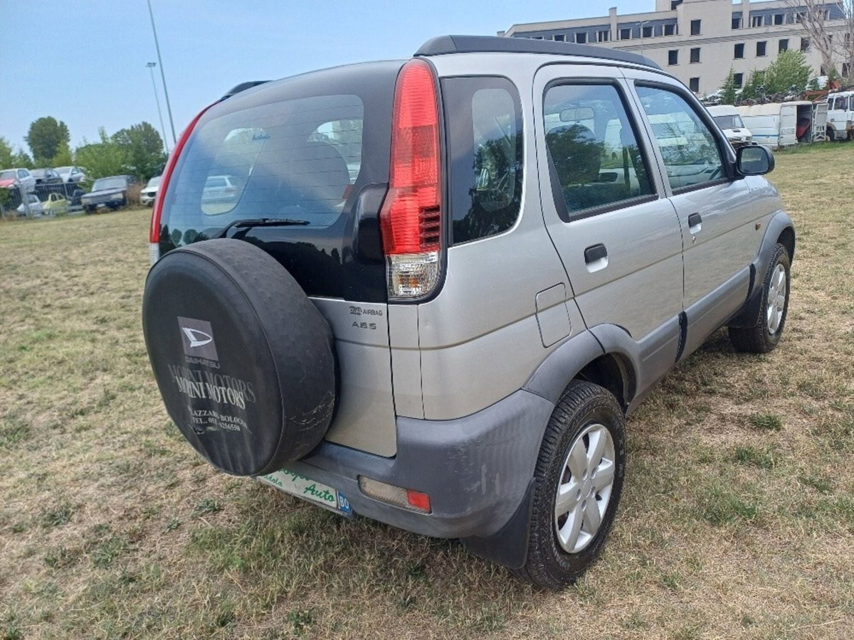 Daihatsu Terios 1.3i 16V cat 4WD SX (8)