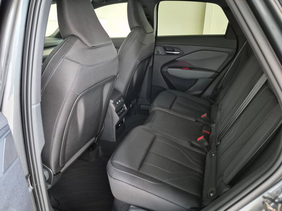 Audi Q3 Sportback 35 TDI quattro S tronic S line edition (12)