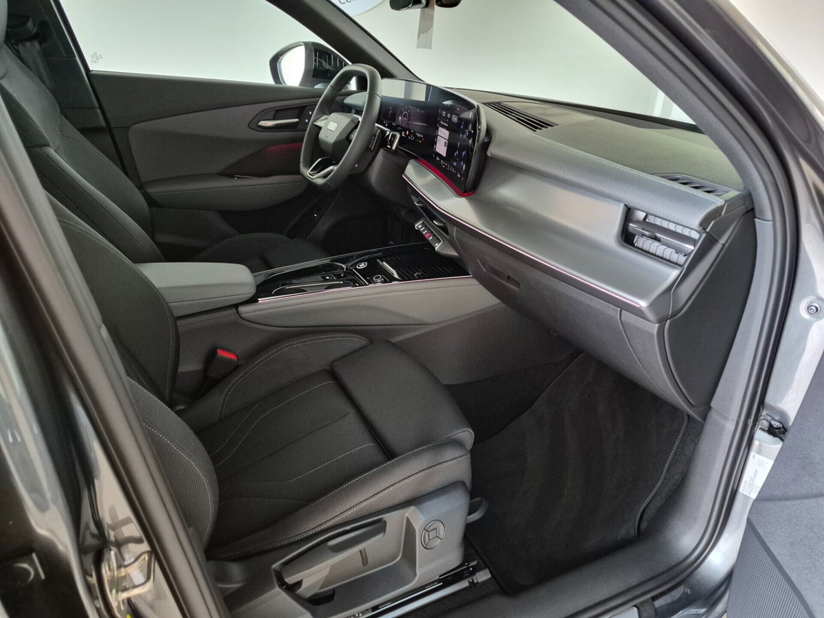 Audi Q3 Sportback 35 TDI quattro S tronic S line edition (16)