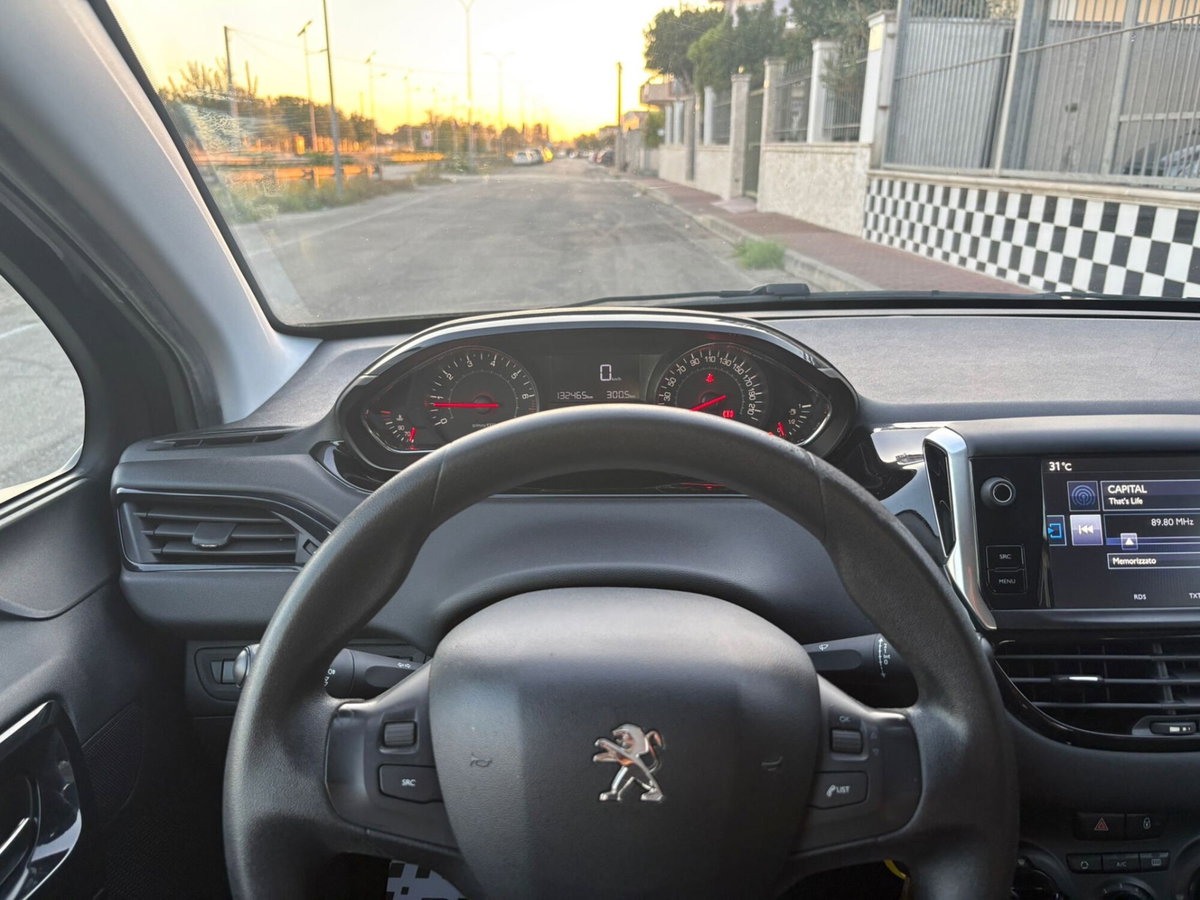 Peugeot 208 82 3 porte Allure (10)