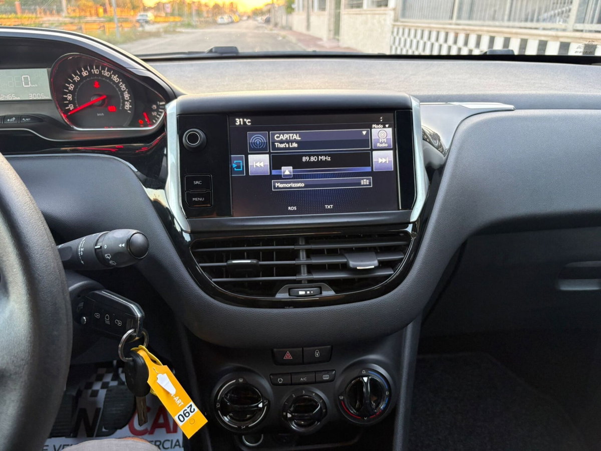 Peugeot 208 82 3 porte Allure (12)
