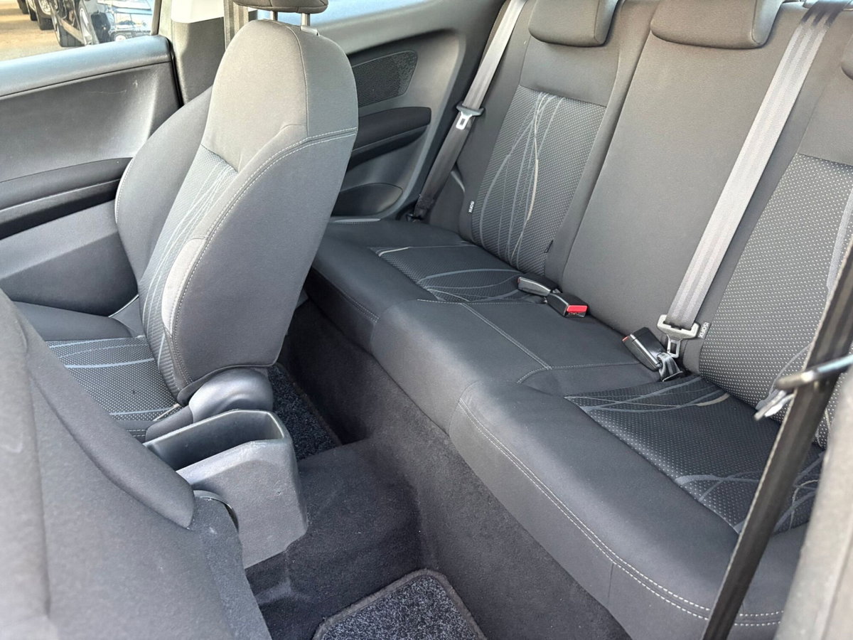 Peugeot 208 82 3 porte Allure (14)