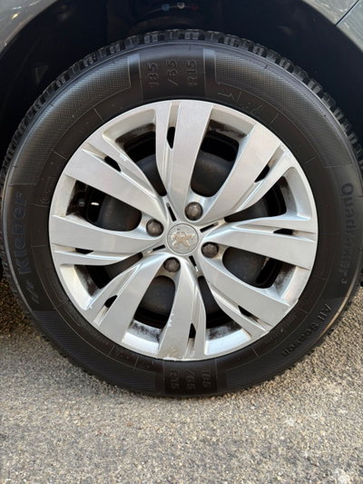 Peugeot 208 82 3 porte Allure (17)