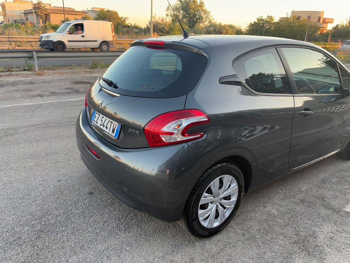 Peugeot 208 82 3 porte Allure (5)