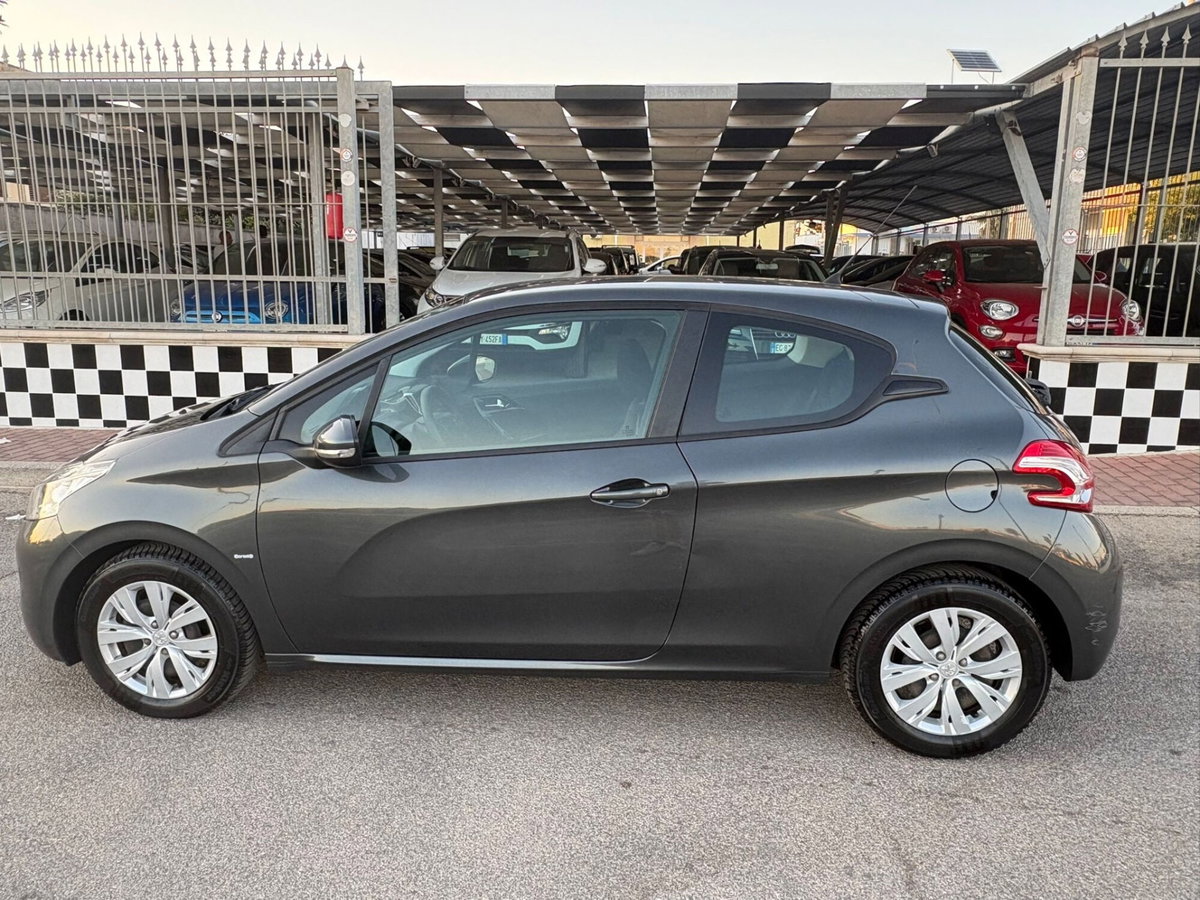 Peugeot 208 82 3 porte Allure (7)