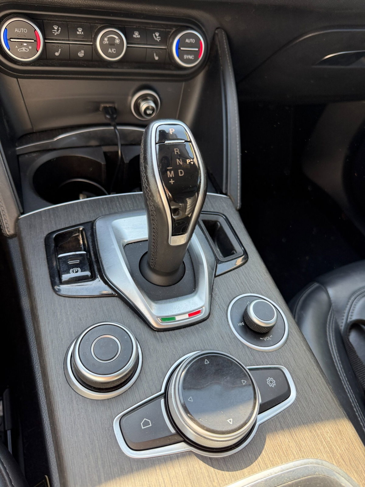 Alfa Romeo Stelvio Stelvio 2.2 Turbodiesel 210 CV AT8 Q4 Veloce Tì (14)