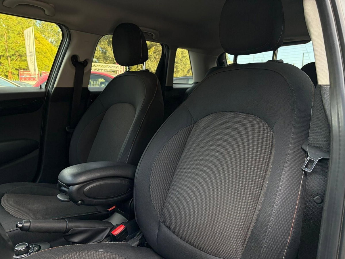 MINI Mini 1.5 Cooper Yours 5 porte (14)