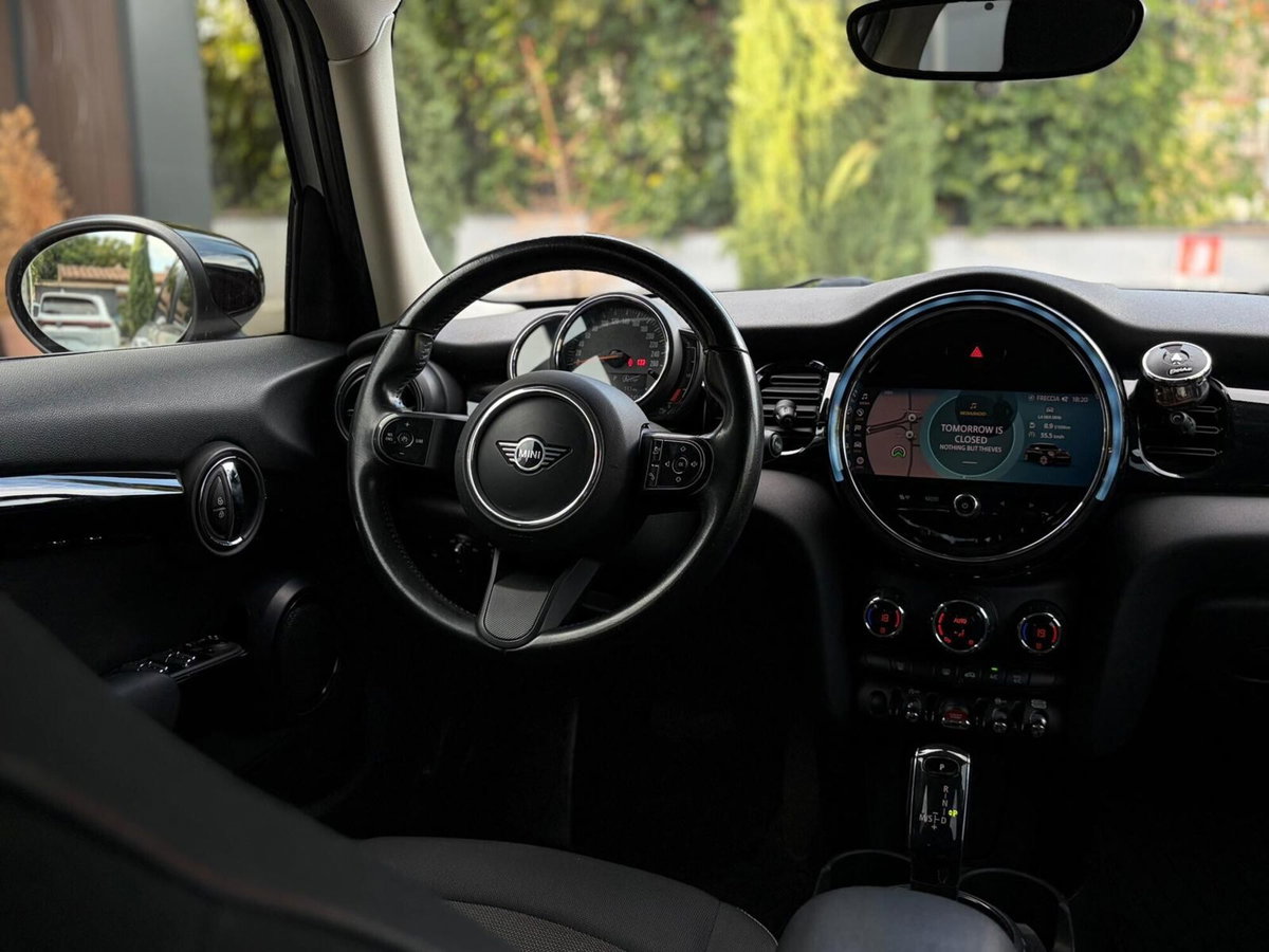 MINI Mini 1.5 Cooper Yours 5 porte (9)