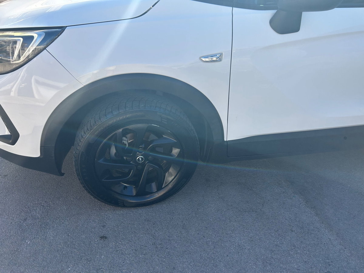 Opel Crossland 1.5 ECOTEC D 110 CV Start&Stop Elegance (12)